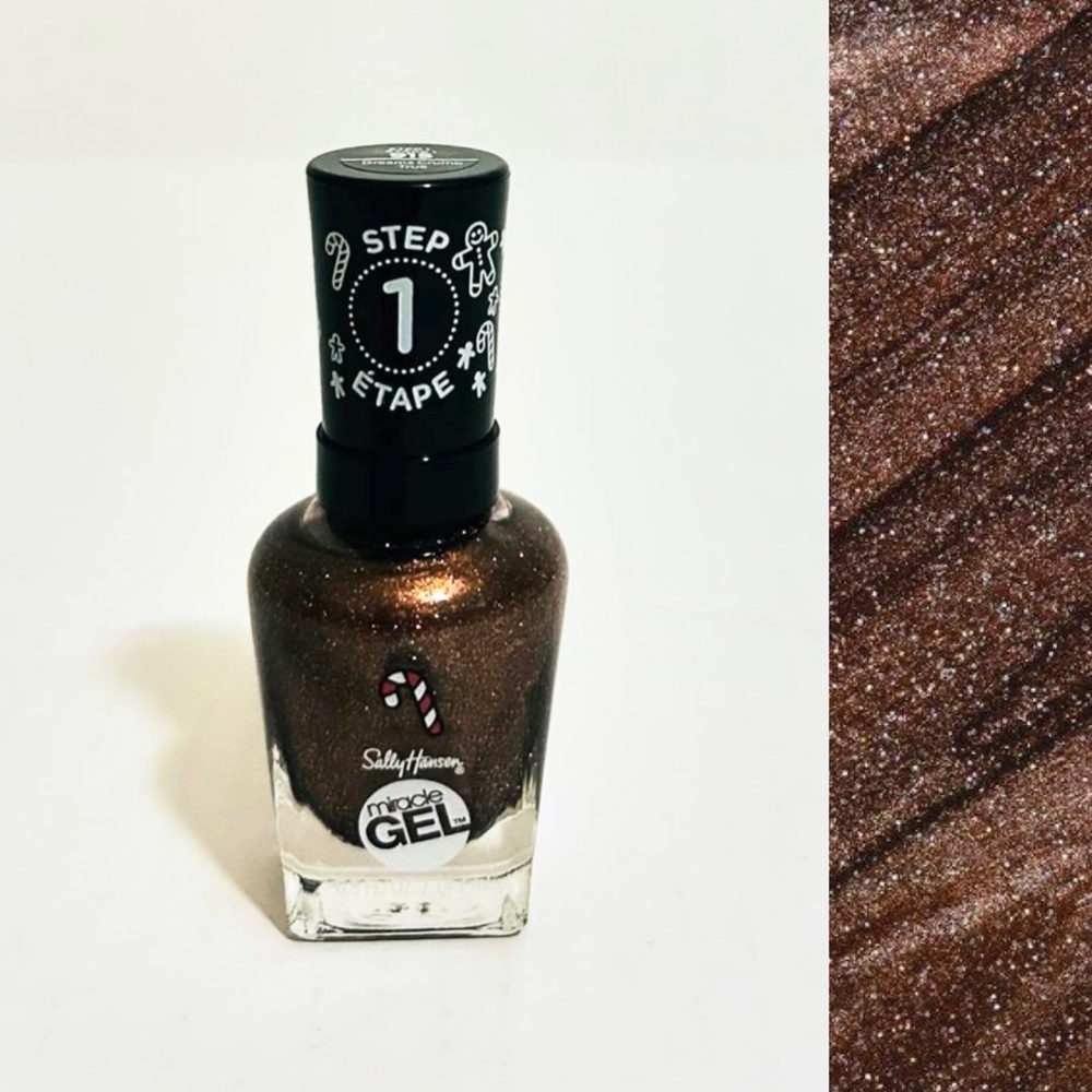 ⭐️5 For 25⭐️ Sally Hansen Miracle Gel Holiday Dreams Crumb True Nail Polish